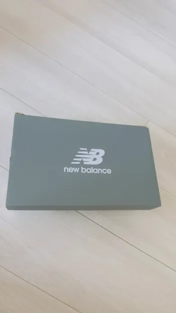 Käytetty New Balance 9060 bike — kuva 11 / 11