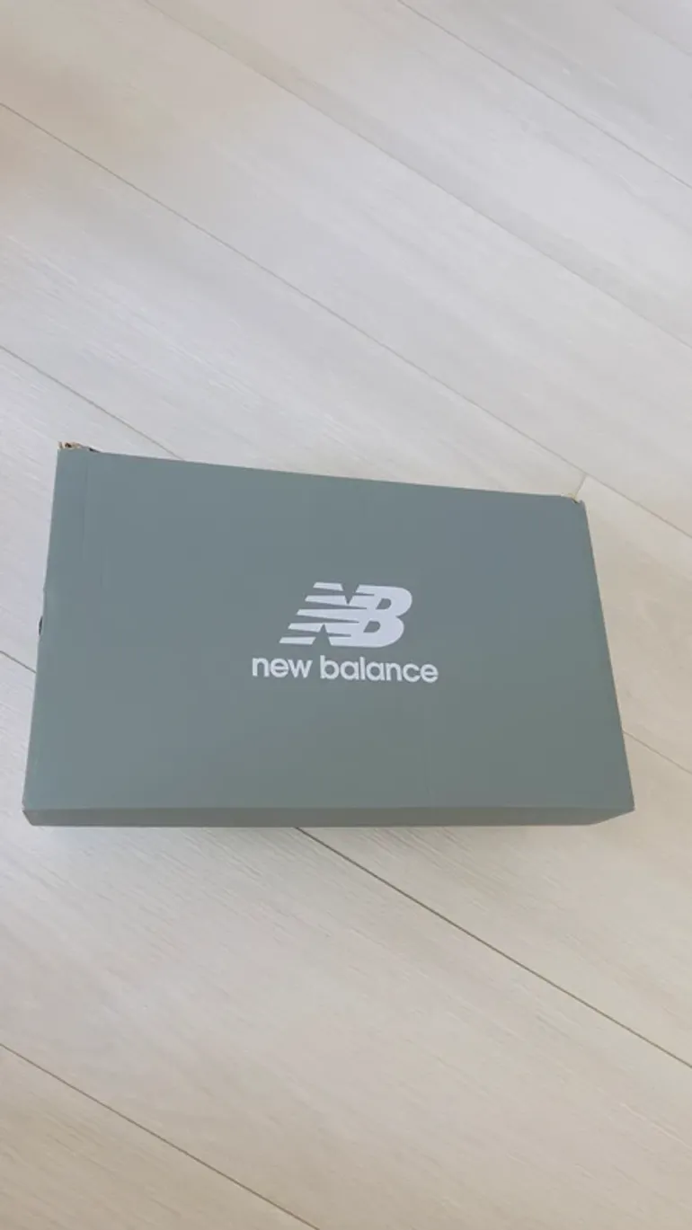Käytetty New Balance 9060 bike — kuva 11 / 11