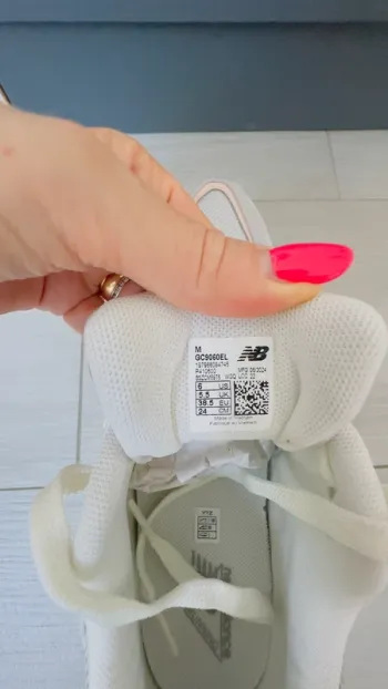 Käytetty New Balance 9060 bike — kuva 4 / 11