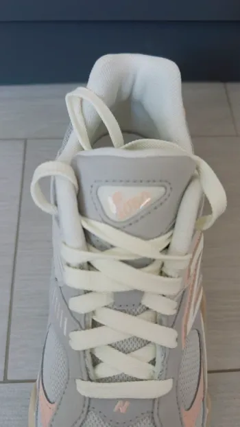 Käytetty New Balance 9060 bike — kuva 3 / 11