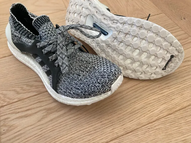 Adidas Ultra Boost Oreo bike de segunda mano — imagen 4 de 5