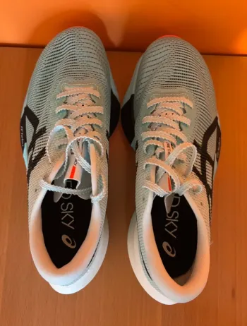 Asics Metaspeed Sky Paris bike usato — immagine 3 di 5