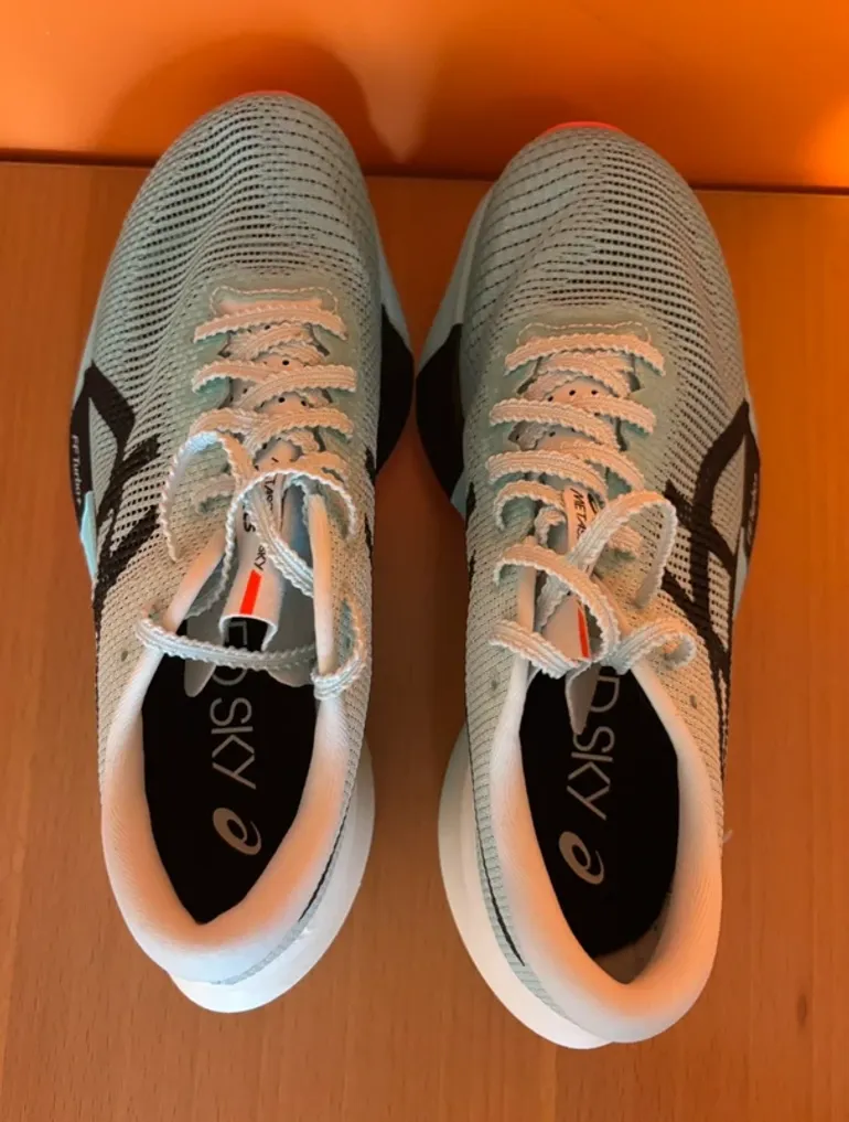 Asics Metaspeed Sky Paris bike usato — immagine 3 di 5