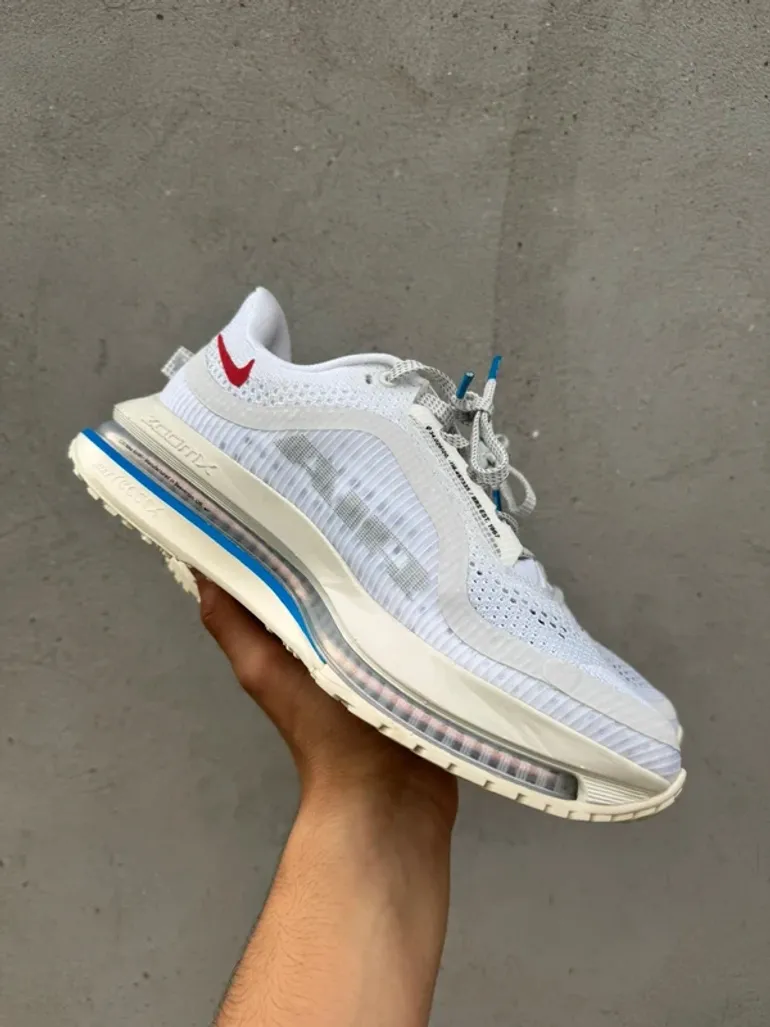 Pegasus Nike Air Max Flyknit Racer bike d'occasion — image 3 sur 5