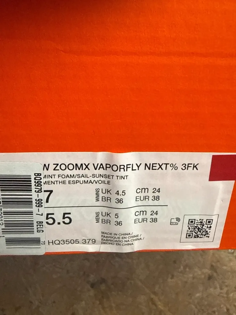 Nike ZoomX Vaporfly Next% 3 bike d'occasion — image 9 sur 9