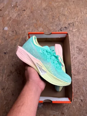 Nike ZoomX Vaporfly Next% 3 bike d'occasion