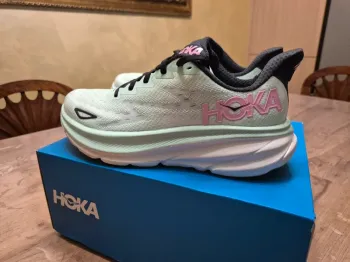 Hoka Clifton 9 bike usato
