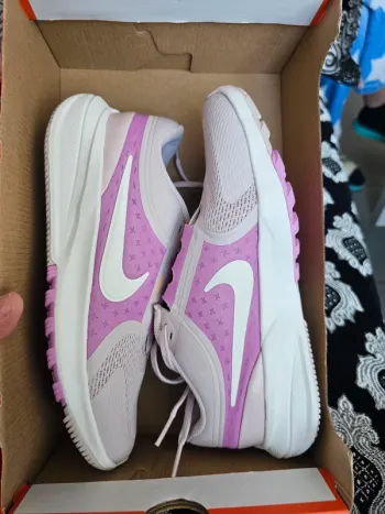 Used Rose Nike star runner 5 bike