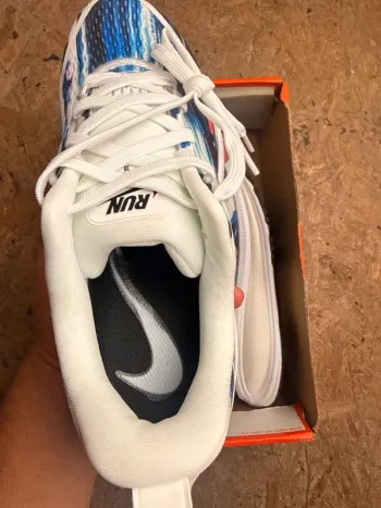 Nike Vomero 18 bike d'occasion — image 7 sur 8