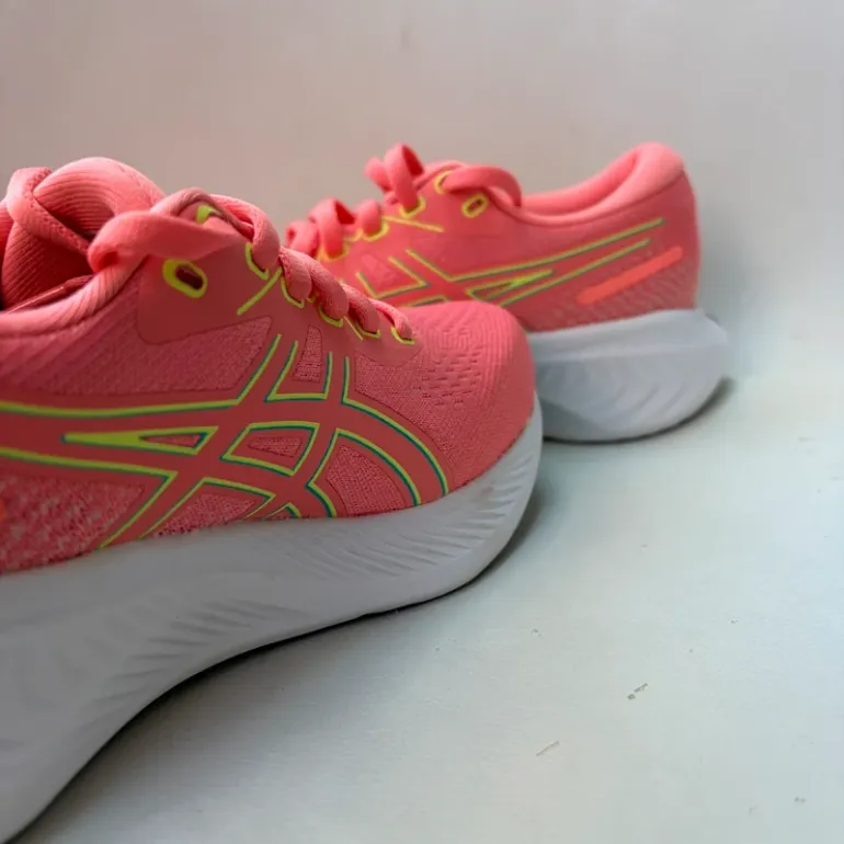 Tweedehands Asics Gel-Stratus 4 bike — afbeelding 7 van 9