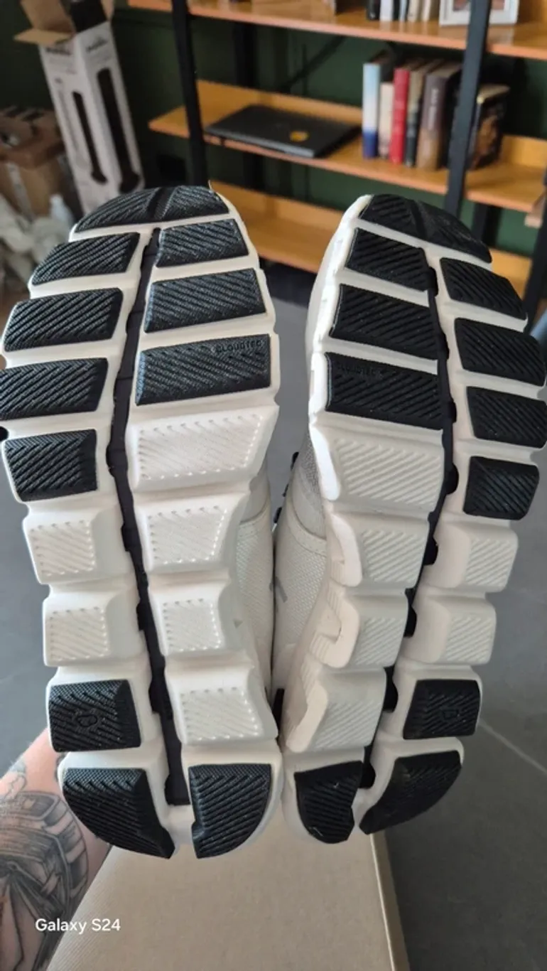 Used On Running Cloud X3 bike — image 5 of 8