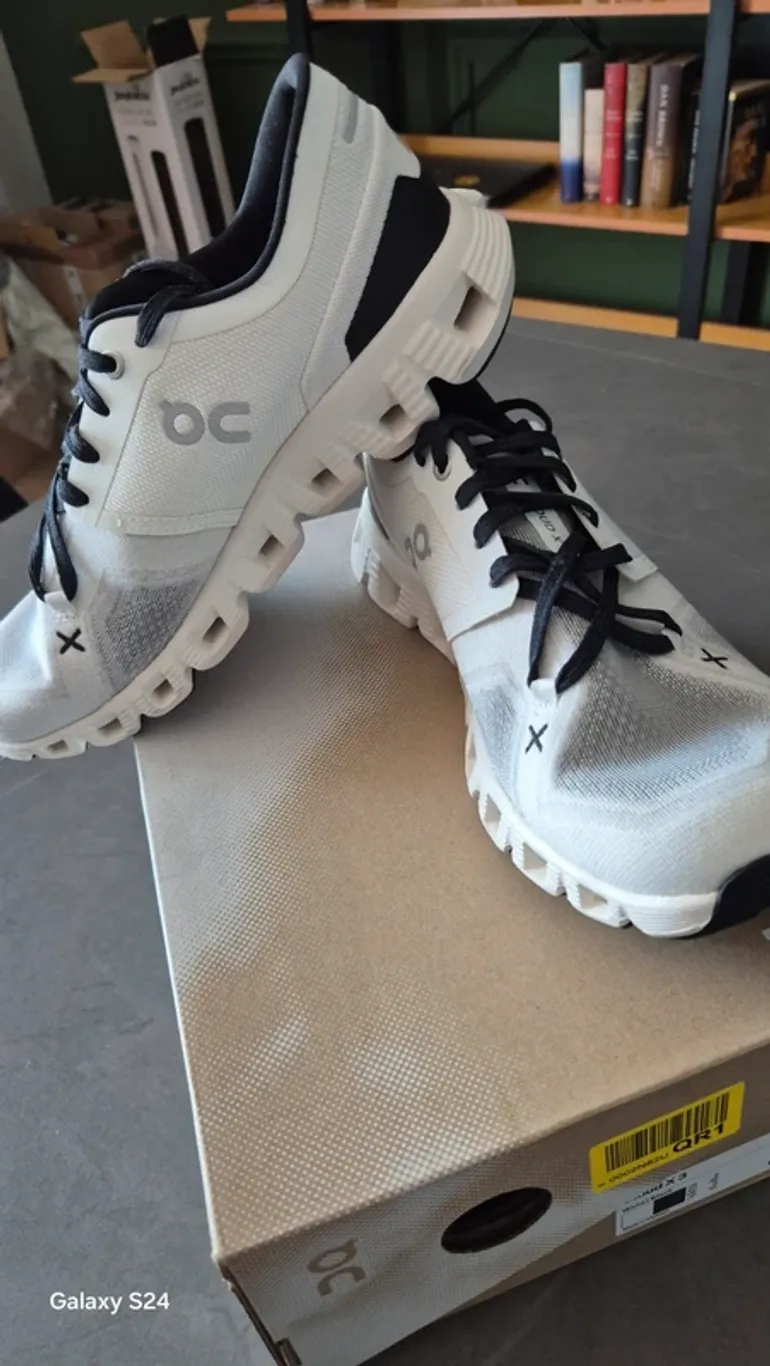 Used On Running Cloud X3 bike — image 2 of 8