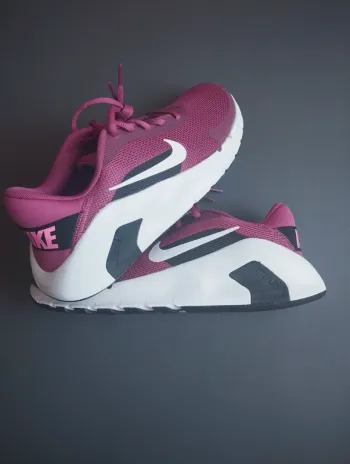 Gebrauchtes Nike Damen Sportschuhe Größe 42 bike