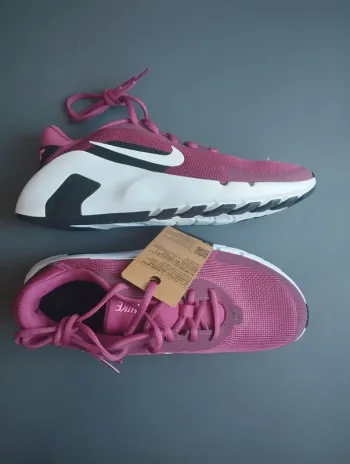 Gebrauchtes Nike Damen Sportschuhe Größe 42 bike — Bild 2 von 10