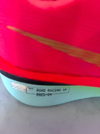 Nike ZoomX Vaporfly Next% 4 bike d'occasion — image 4 sur 14