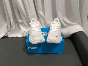 Brugt Hoka Chaussures de course pour femmes bike — billede 2 af 5