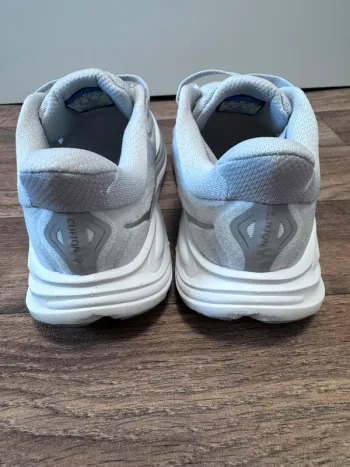 Hoka Clifton 9 bike usato — immagine 8 di 9