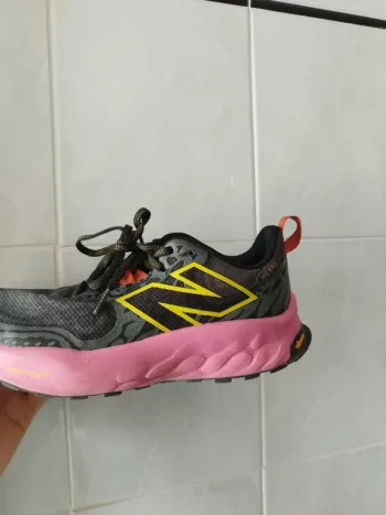 Gebrauchtes New Balance Hierro bike