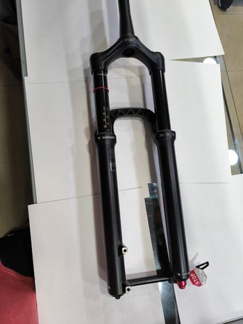 Brugt RockShox Yari 29 2021 bike — billede 3 af 10