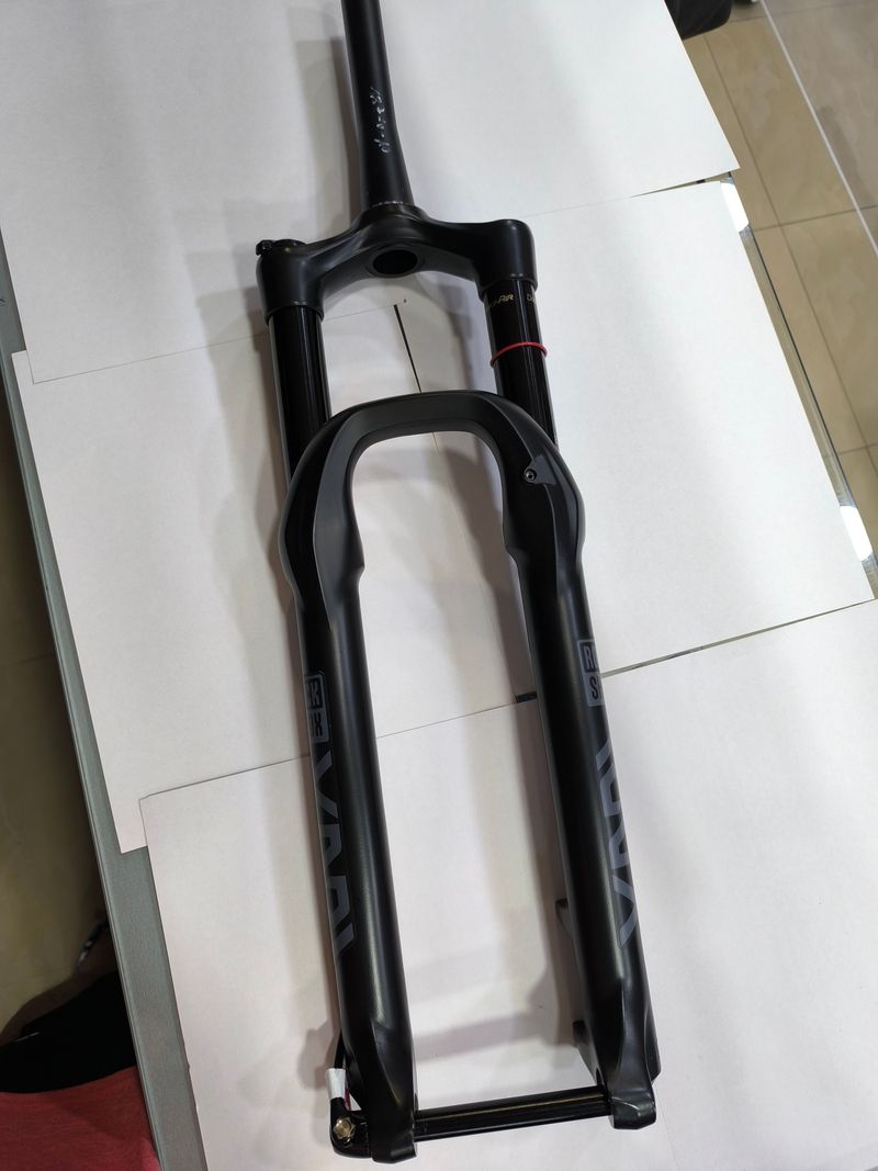 Używany RockShox Yari 29 2021 Fork