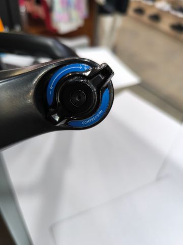 RockShox Yari 29 2021 bike usato — immagine 6 di 10