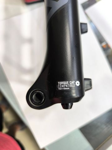 RockShox Yari 29 2021 bike usato — immagine 5 di 10