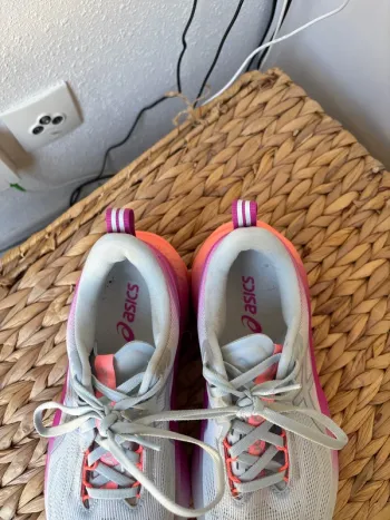 Gebrauchtes Asics Novablast bike — Bild 4 von 5