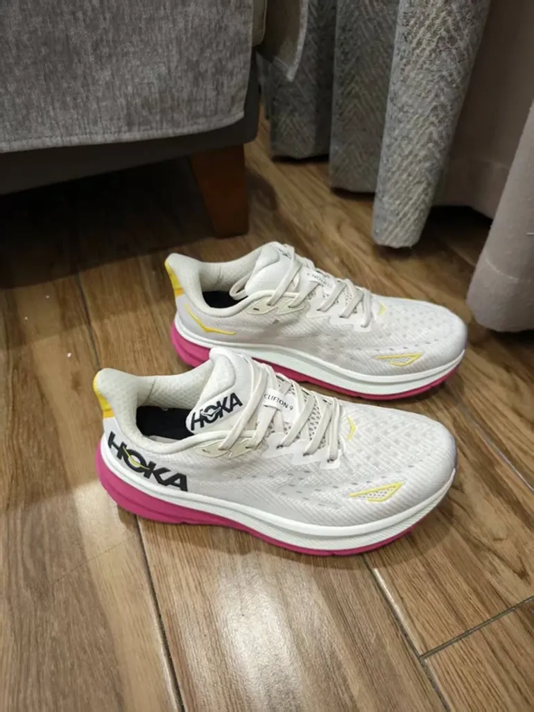Hoka Clifton 9 bike usato — immagine 2 di 4