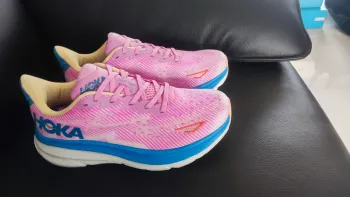 Hoka Clifton 9 bike usato