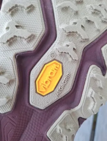 Hoka Speedgoat 6 bike d'occasion — image 4 sur 6