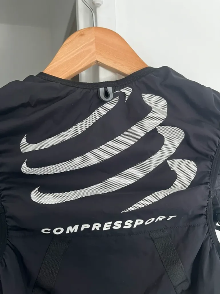 Brugt Compressport Ultrun Evo 10 Pack bike — billede 5 af 5