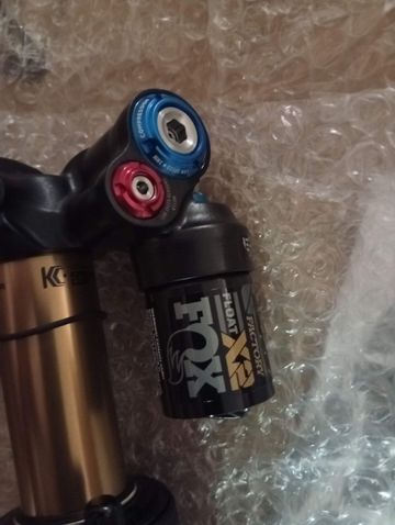 Used Fox Racing X2 factory Rear Suspension