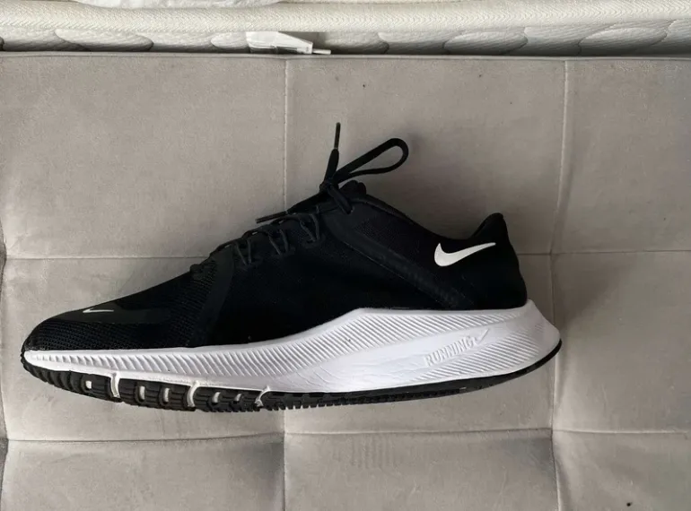 Nike Running Shoes bike usato — immagine 2 di 9
