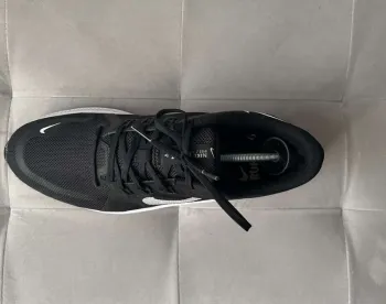 Nike Running Shoes bike usato — immagine 7 di 9