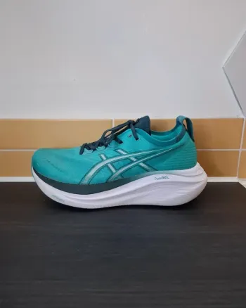 Gebrauchtes Asics Gel Nimbus 27 bike — Bild 9 von 14