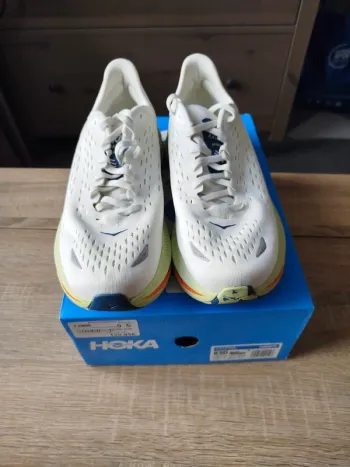 Brugt Hoka Running Shoes 43 1/3 bike