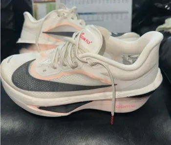 Käytetty Nike Zoom Fly 6 bike