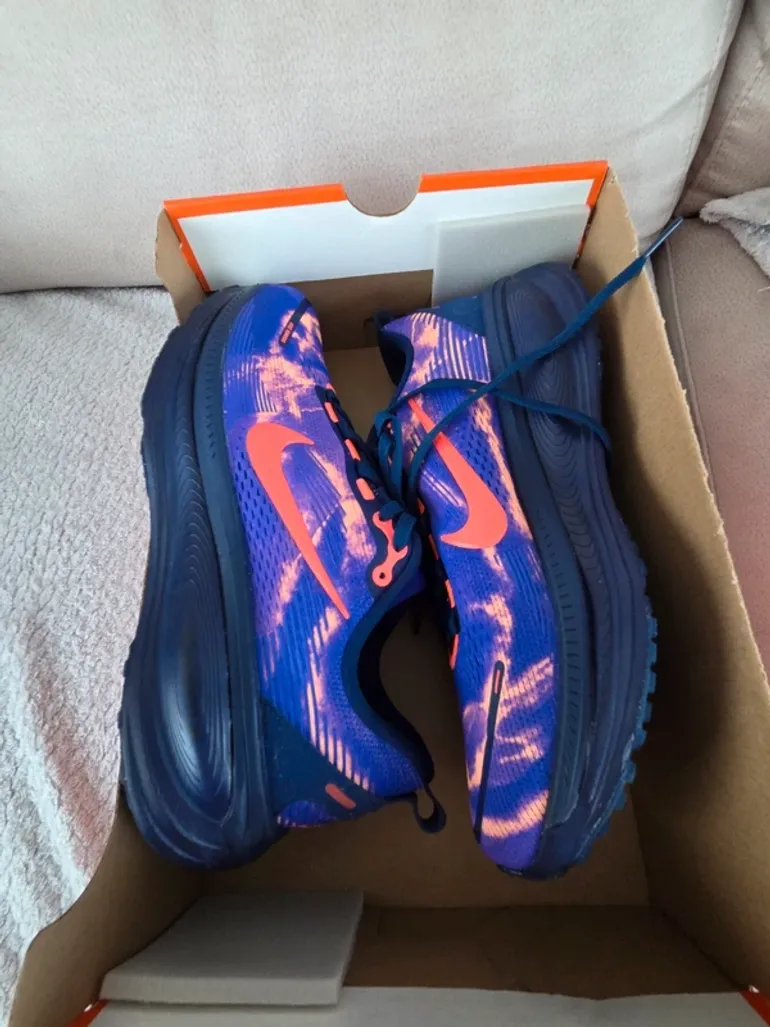 Used Nike Vomero 18 bike — image 6 of 7