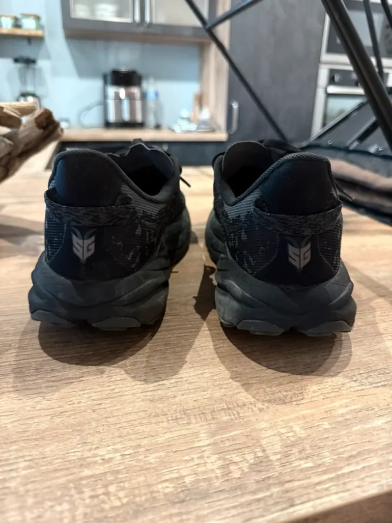 Gebrauchtes Hoka Speedgoat 6 GTX bike — Bild 3 von 7