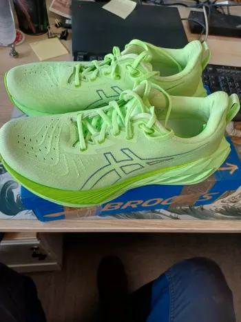 Gebrauchtes Asics Novablast 4 bike — Bild 7 von 9