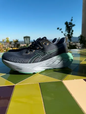 Used Asics Gel-Nimbus 25 bike