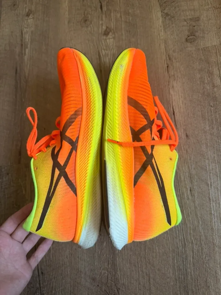 Tweedehands Asics Metaspeed Edge bike — afbeelding 4 van 7
