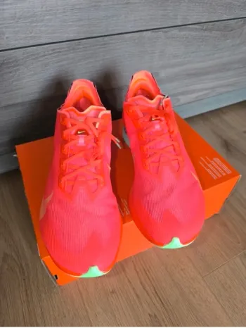 Gamma Nike ZoomX Vaporfly Next% 4 bike de segunda mano — imagen 4 de 10