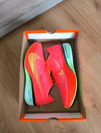 Gamma Nike ZoomX Vaporfly Next% 4 bike de segunda mano — imagen 9 de 10