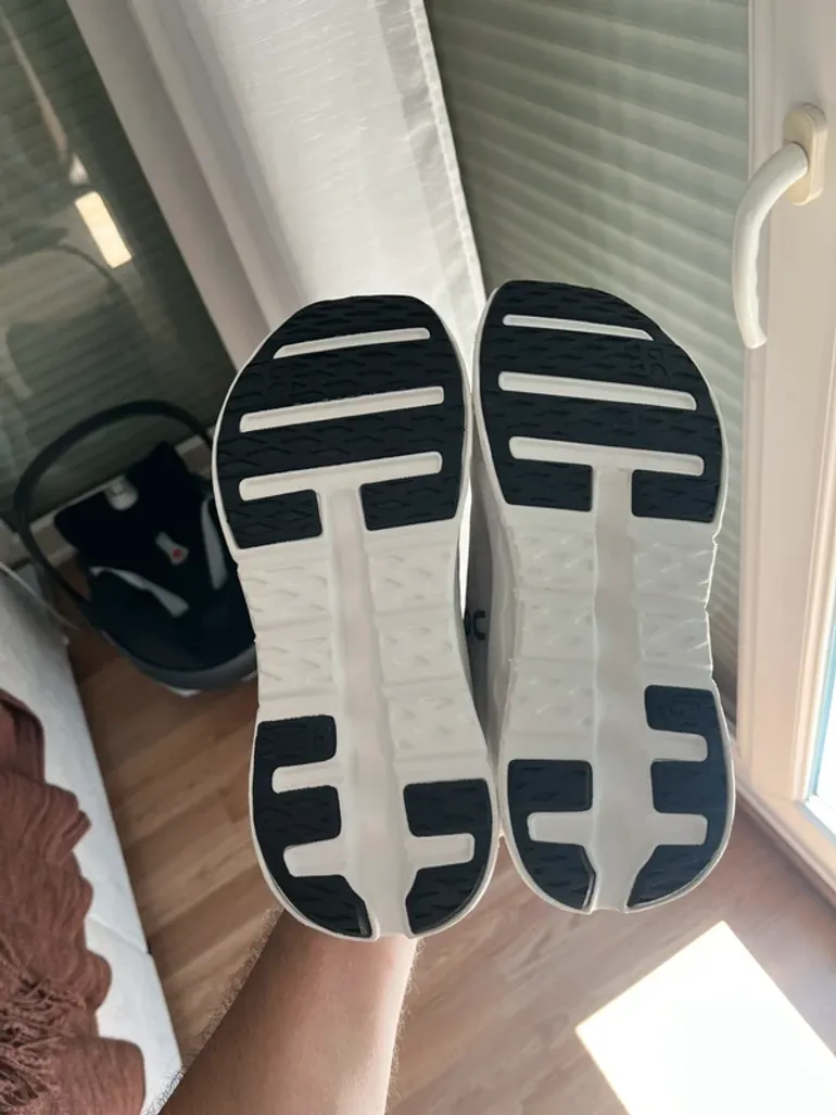 Gebrauchtes On Running Cloudtilt bike — Bild 3 von 5