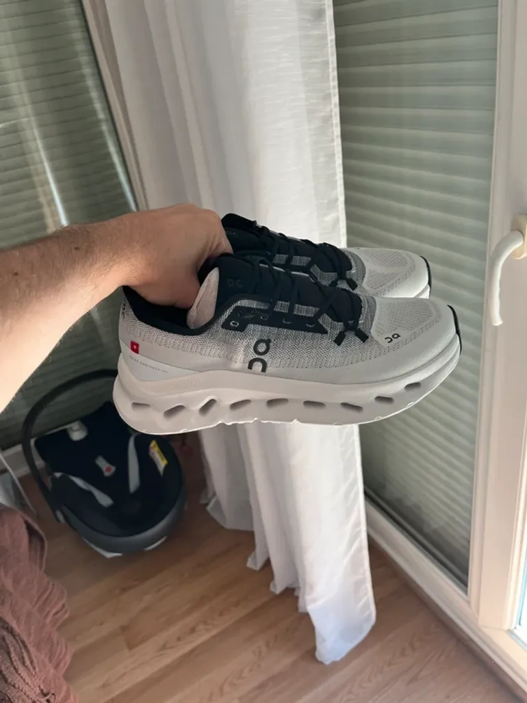 Gebrauchtes On Running Cloudtilt bike — Bild 2 von 5