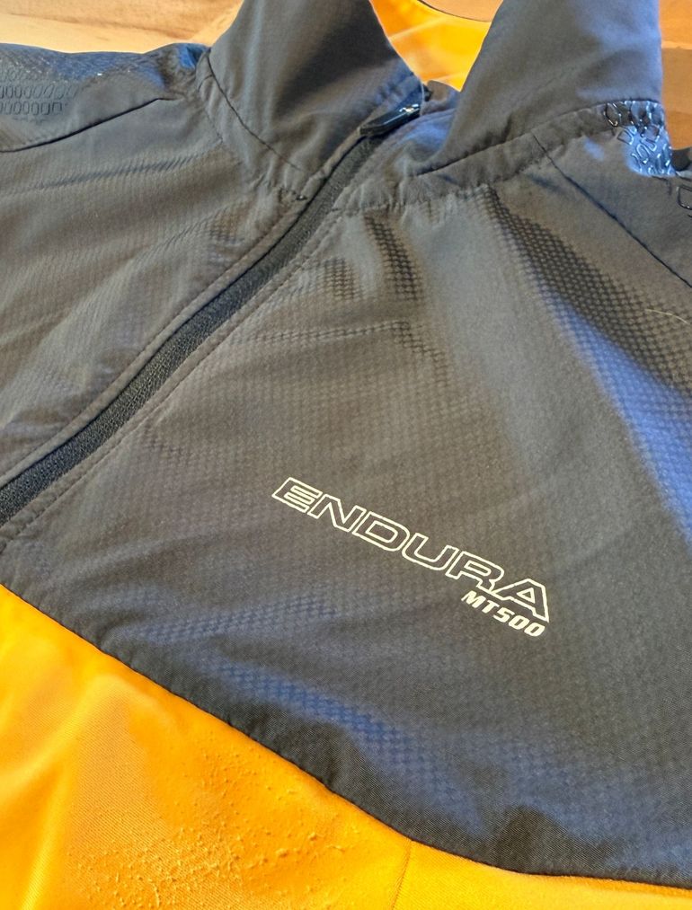 Used Endura MT500 Softshell Jacket 2022 bike — image 6 of 6