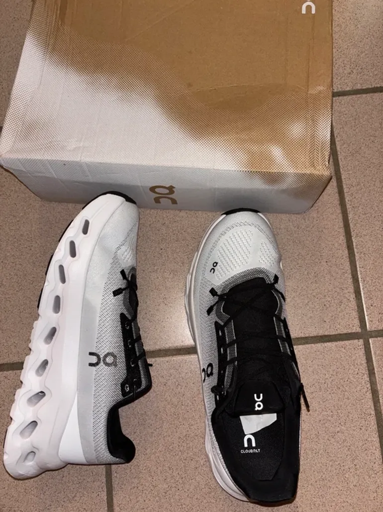 Gebrauchtes On Running Shoes bike — Bild 3 von 3