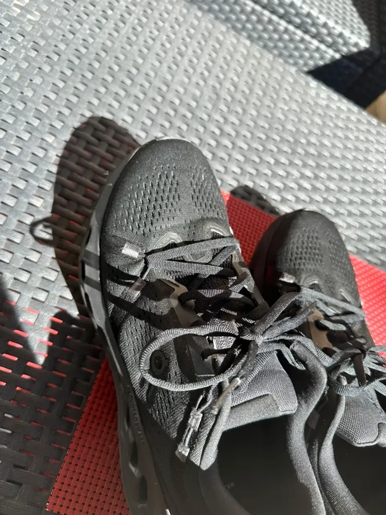 Used On Running Cloud Surfer bike — image 8 of 11