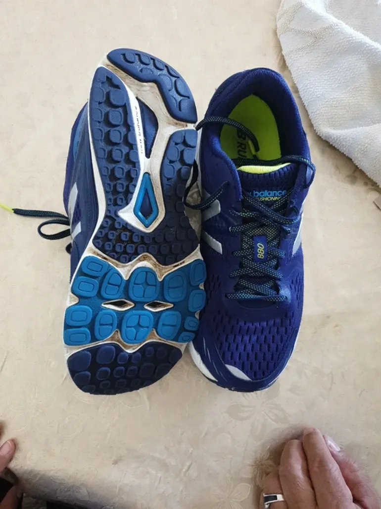 Tweedehands New Balance 880 v6 bike — afbeelding 2 van 3